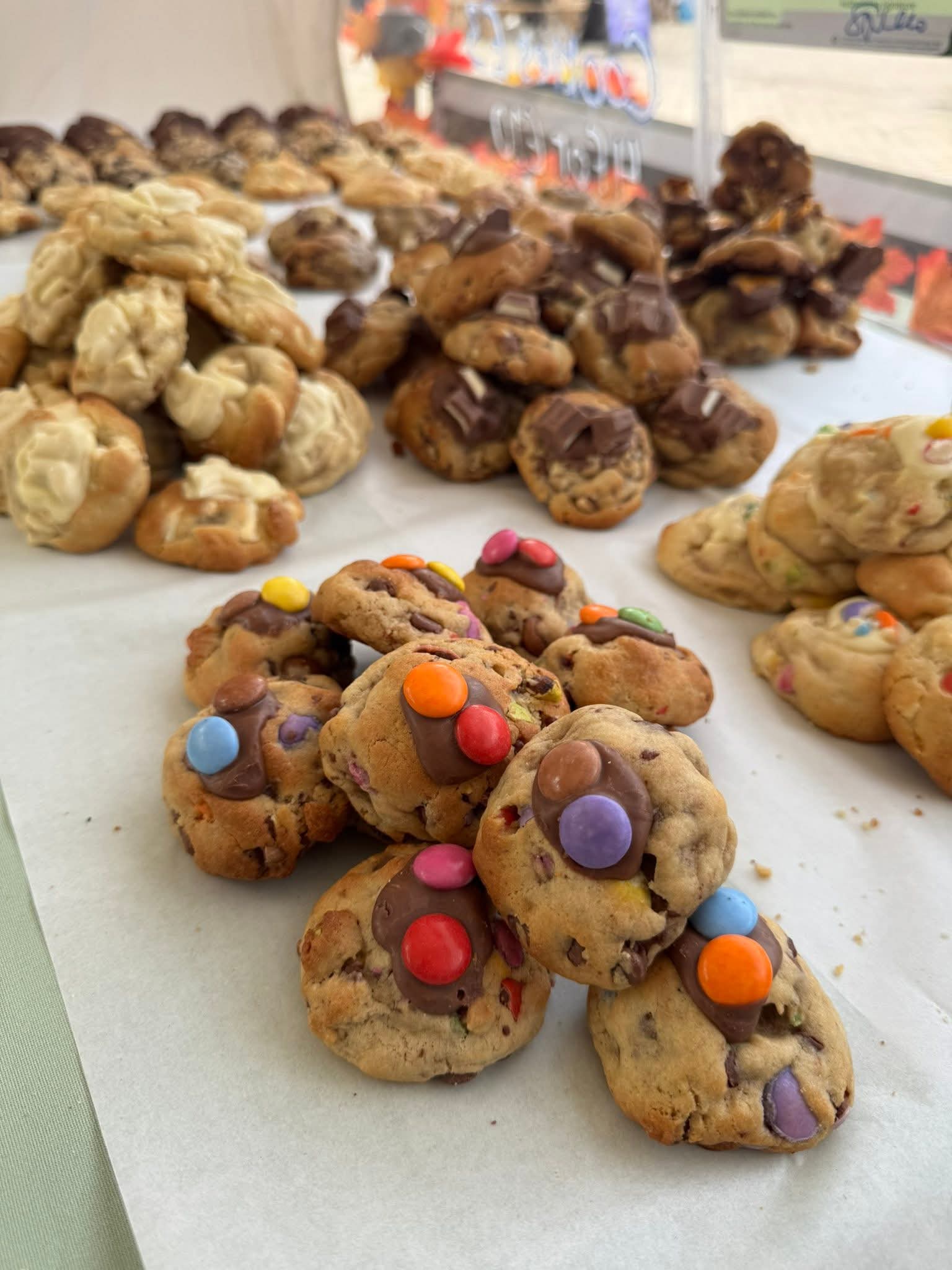 Lib-icious Bakes cookies
