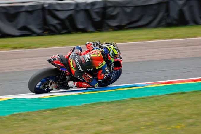 British Superbikes at Thruxton
